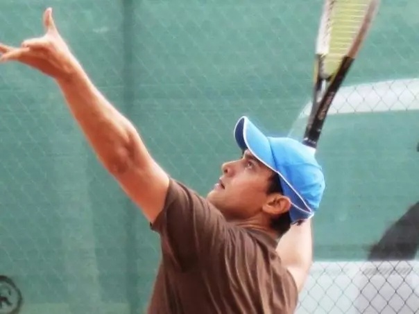 52岁大叔变19岁少年,杨澜夸他太励志!永远比女主角矮一头,却被誉为“印度刘德华”,他每次出手,都能改变一次国家-江西财智名家论坛 52岁大叔变19岁少年,杨澜夸他太励志!永远比女主角矮一头,却被誉为“印度刘德华”,他每次出手,都能改变一次国家-江西财智名家论坛