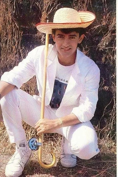 52岁大叔变19岁少年,杨澜夸他太励志!永远比女主角矮一头,却被誉为“印度刘德华”,他每次出手,都能改变一次国家-江西财智名家论坛 52岁大叔变19岁少年,杨澜夸他太励志!永远比女主角矮一头,却被誉为“印度刘德华”,他每次出手,都能改变一次国家-江西财智名家论坛