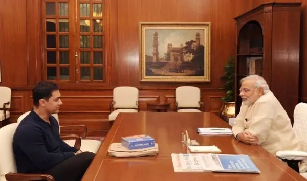 52岁大叔变19岁少年,杨澜夸他太励志!永远比女主角矮一头,却被誉为“印度刘德华”,他每次出手,都能改变一次国家-江西财智名家论坛 52岁大叔变19岁少年,杨澜夸他太励志!永远比女主角矮一头,却被誉为“印度刘德华”,他每次出手,都能改变一次国家-江西财智名家论坛