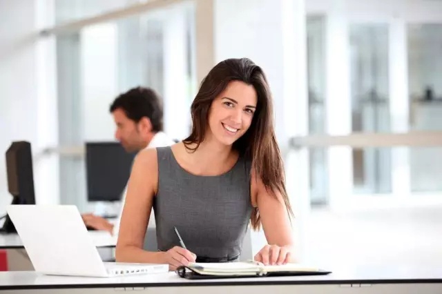 月薪3万的白领与扫地阿姨，谁是真正的中产？-江西财智名家论坛