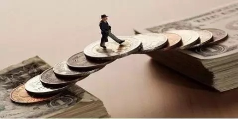 楼市已沦为赌场,房价一跌先保银行,个人则倾家荡产!-江西财智名家论坛 楼市已沦为赌场,房价一跌先保银行,个人则倾家荡产!-江西财智名家论坛