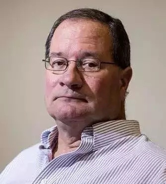 “玻璃大王”曹德旺在美国可摊上事了,10亿美金建厂却换来了指责、游行、罚款...-江西财智名家论坛 “玻璃大王”曹德旺在美国可摊上事了,10亿美金建厂却换来了指责、游行、罚款...-江西财智名家论坛